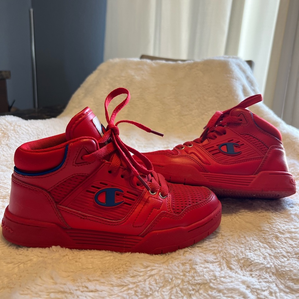 Boys Champion sneakers